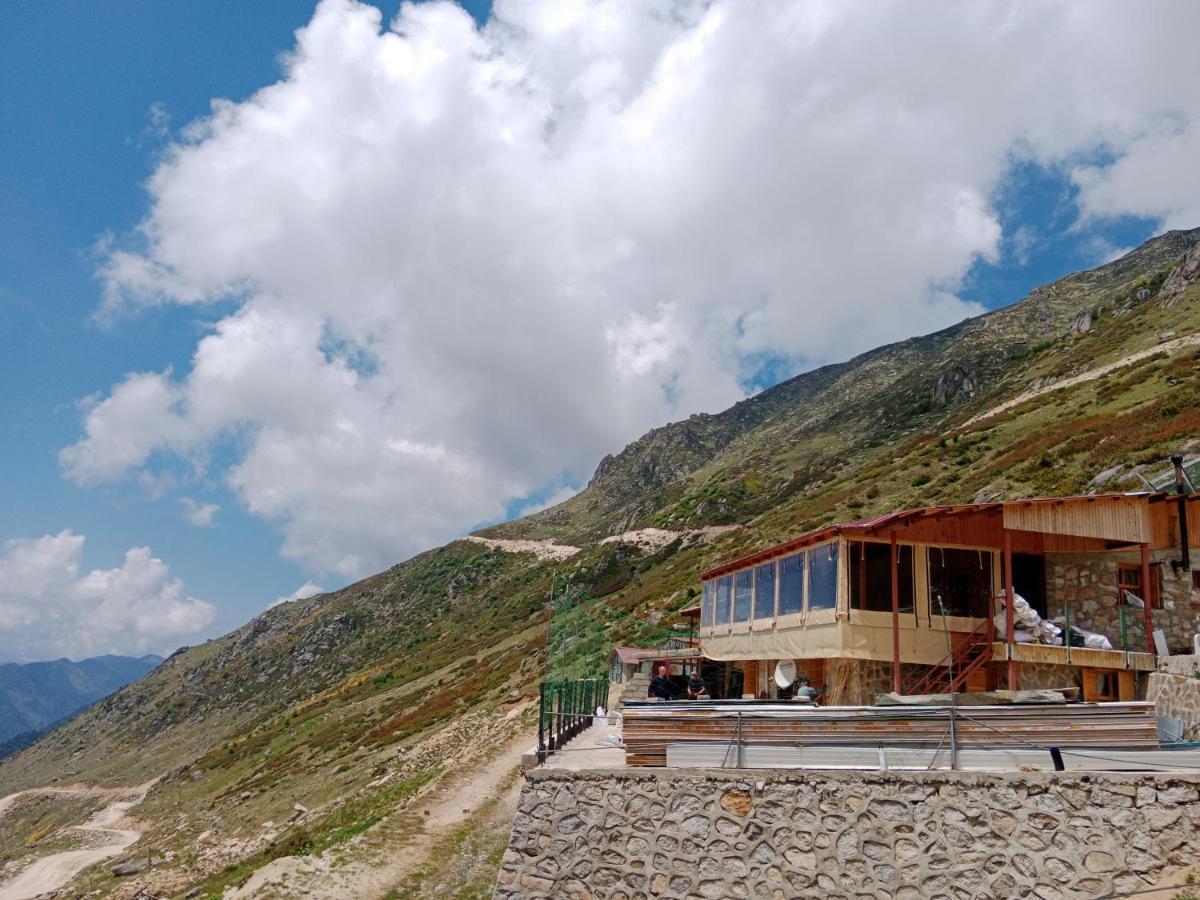Avusor Mola Cafe Ve Pansiyon Çamlıhemşin Exterior foto